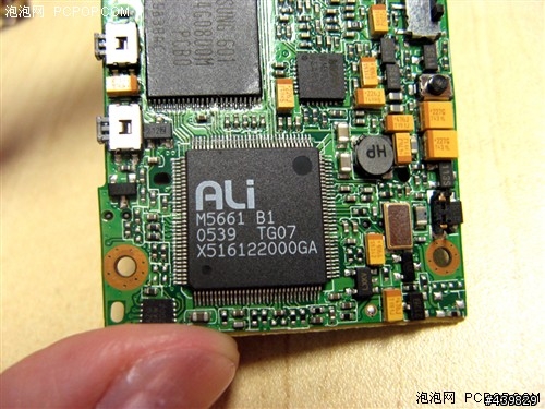 关于SONY系列MP3随身听底噪的讨论   关于其芯片   图片