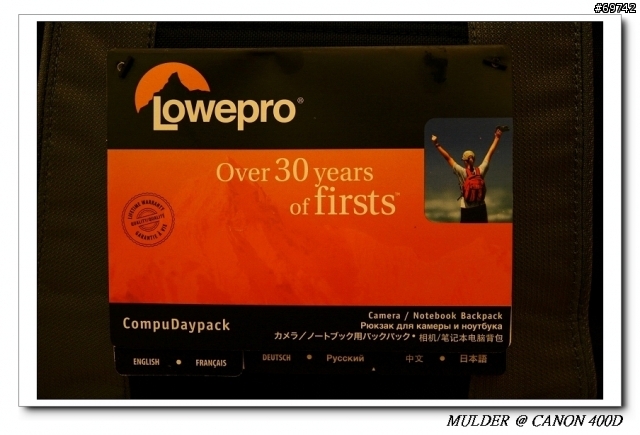 [MoMo桑分享] Lowepro CompuDayPack => 給每天帶 NB+DSLR 的最好選擇