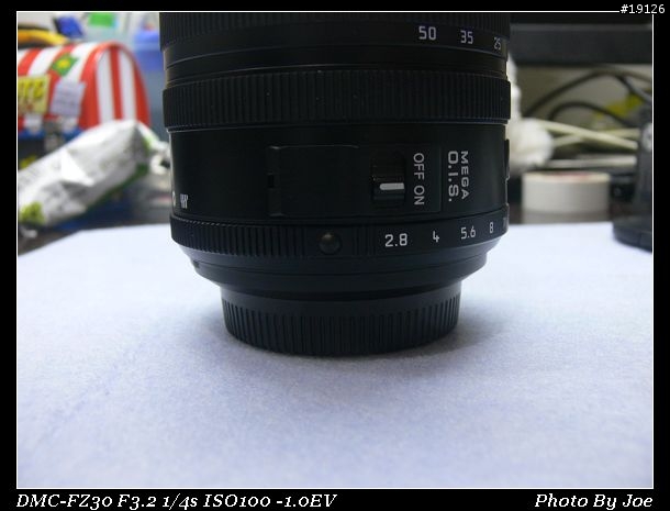 [純分享]Panasonic Lumix L1 始動 -- 外觀編