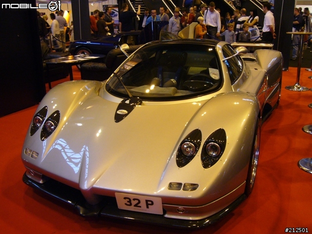 [分享] [part-3] (Top Gear) MPH'06 車展10/28 in Birmingham NEC, UK. (圖多)