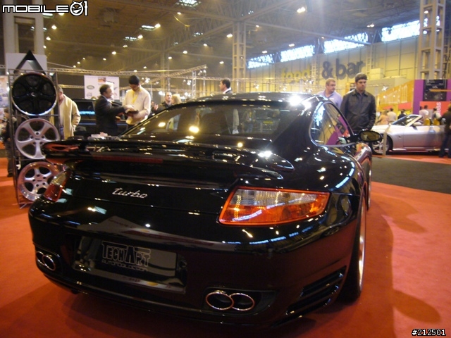 [分享] [part-2] (Top Gear) MPH'06 車展10/28 in Birmingham NEC, UK. (圖多)