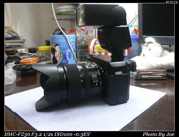 [純分享]Panasonic Lumix L1 始動 -- 外觀編