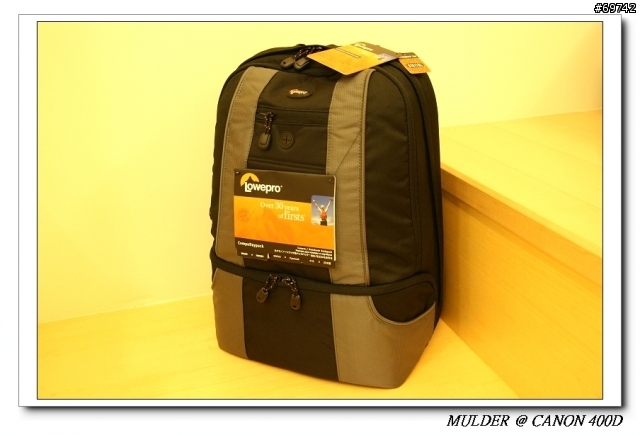 [MoMo桑分享] Lowepro CompuDayPack => 給每天帶 NB+DSLR 的最好選擇