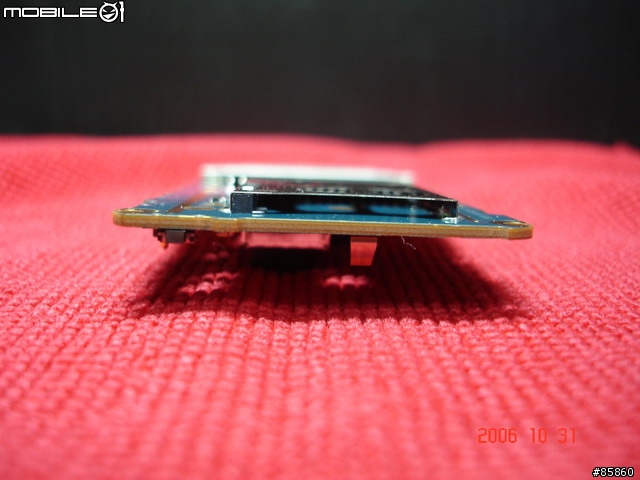 【手賤之不負責任文】SONYERICSSON W850I...全機大分解詳細圖.....