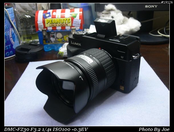 [純分享]Panasonic Lumix L1 始動 -- 外觀編