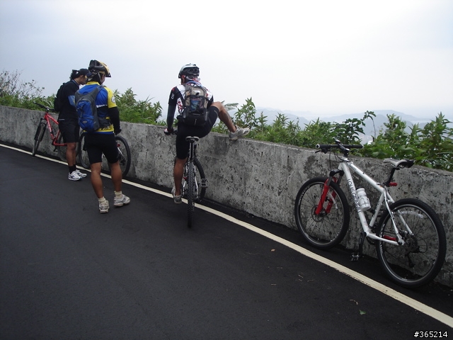 [ggjames] 和 LOUIS GARNEAU XC BART PRO 九份一遊