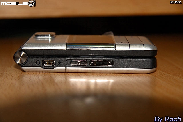 EF71傳輸孔和Dopod系列的mini usb一樣嗎