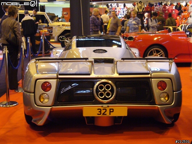 [分享] [part-3] (Top Gear) MPH'06 車展10/28 in Birmingham NEC, UK. (圖多)