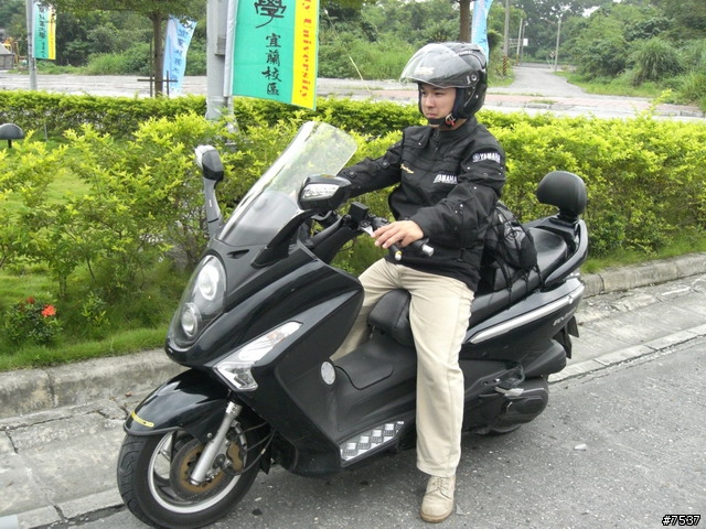 (品味分享1)SYM RV250 獨特風格改裝...新增花蓮行之機車導航篇...