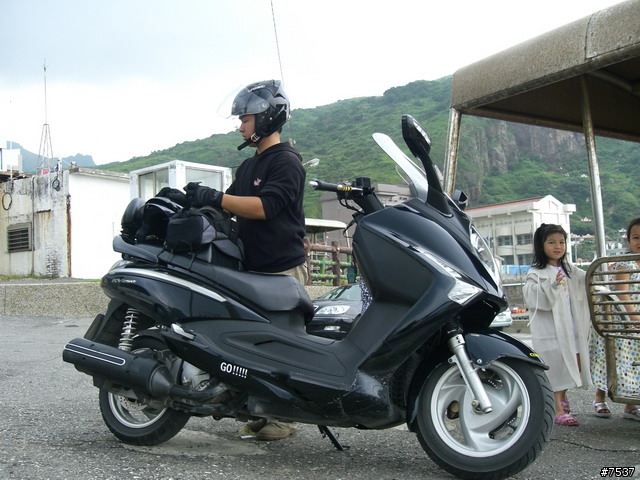 (品味分享1)SYM RV250 獨特風格改裝...新增花蓮行之機車導航篇...