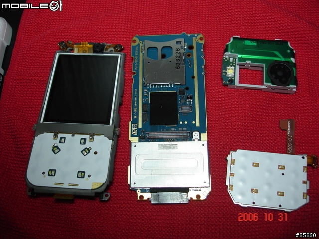 【手賤之不負責任文】SONYERICSSON W850I...全機大分解詳細圖.....