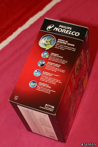 [分享]好男人不可或缺的刮鬍刀---PHILIPS NORELCO 8171XL