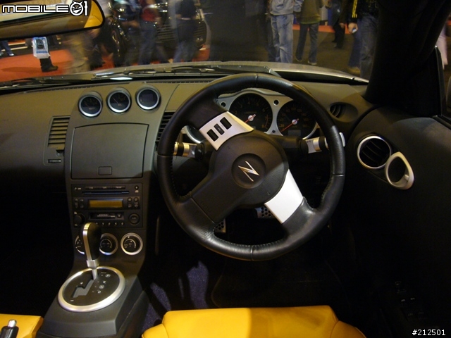 [分享] [part-2] (Top Gear) MPH'06 車展10/28 in Birmingham NEC, UK. (圖多)