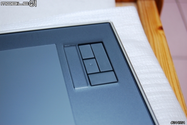 WACOM Intuos3數位繪圖板-開箱報告-