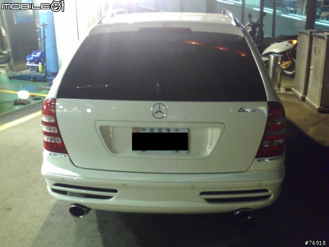 直擊現場-我看到了一台稀有的Benz改裝進口車!!(答案發表並附贈更多照片哦)