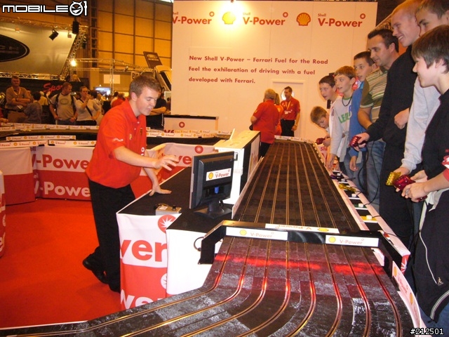 [分享] [part-2] (Top Gear) MPH'06 車展10/28 in Birmingham NEC, UK. (圖多)