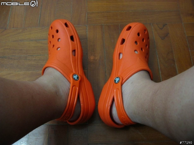 [分享] 現在歐美很流行的 CROCS 休閒拖鞋 Beach 款 (又稱洞洞鞋)