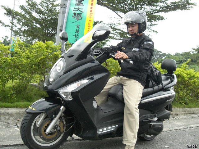 (品味分享1)SYM RV250 獨特風格改裝...新增花蓮行之機車導航篇...