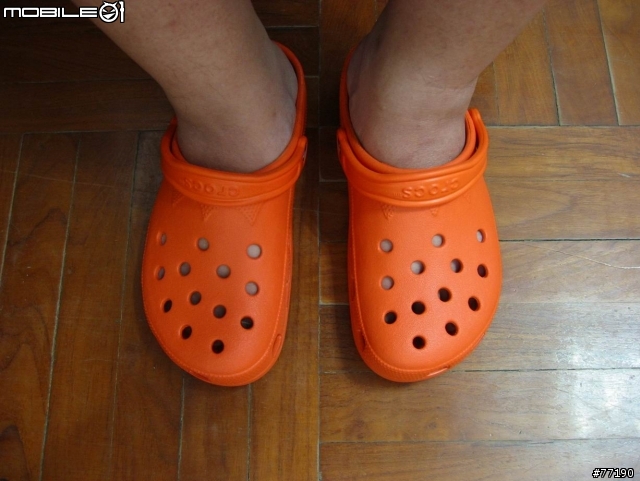 [分享] 現在歐美很流行的 CROCS 休閒拖鞋 Beach 款 (又稱洞洞鞋)