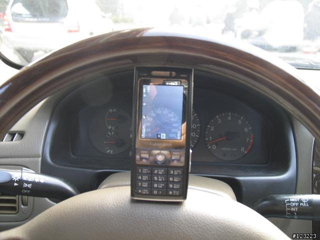 [分享] 終極零元手機車架 !!