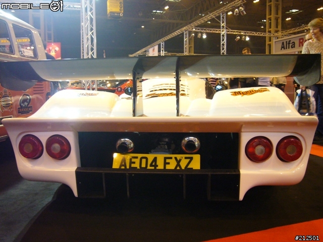 [分享] [part-3] (Top Gear) MPH'06 車展10/28 in Birmingham NEC, UK. (圖多)