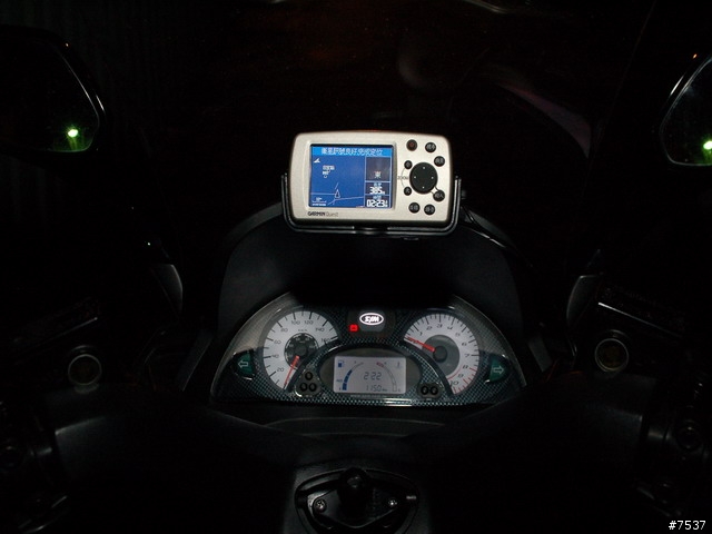 (品味分享2)SYM RV250衛星導航系統終極版....GARMIN Quest的入選....