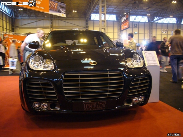 [分享] [part-2] (Top Gear) MPH'06 車展10/28 in Birmingham NEC, UK. (圖多)