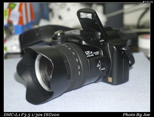 [純分享]Panasonic Lumix L1 始動 -- 外觀編