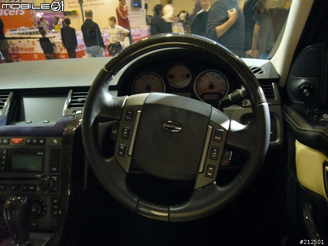 [分享] [part-2] (Top Gear) MPH'06 車展10/28 in Birmingham NEC, UK. (圖多)