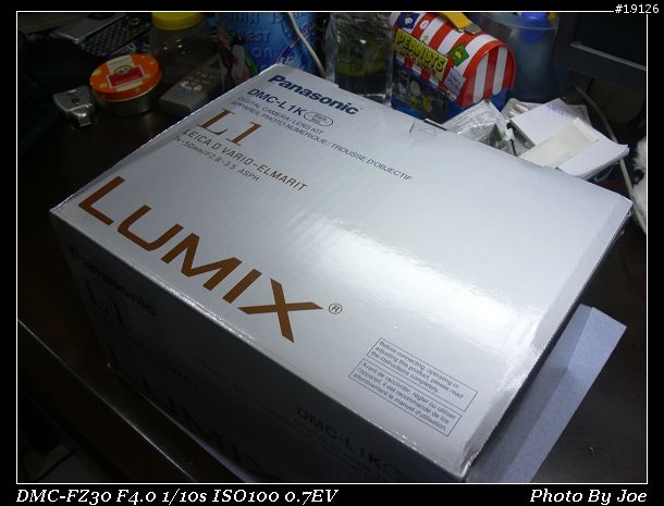 [純分享]Panasonic Lumix L1 始動 -- 外觀編