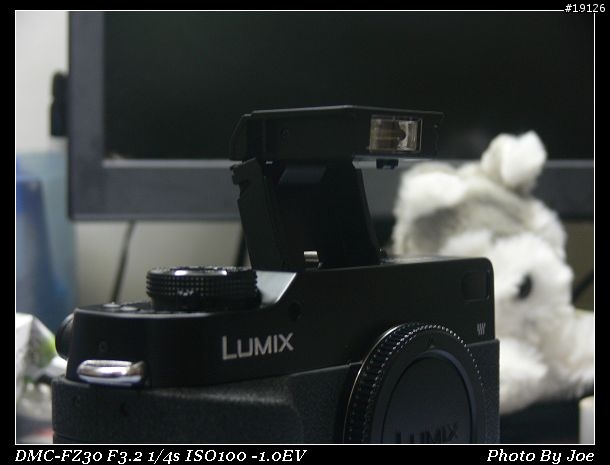 [純分享]Panasonic Lumix L1 始動 -- 外觀編