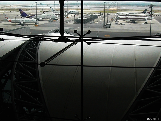 [分享]THAILAND SUVARNABHUMI AIRPORT 出境全記錄