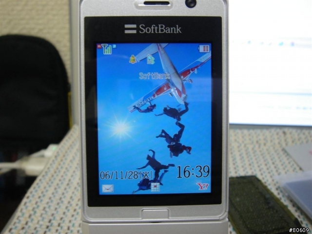 [新品]Sharp 910SH..