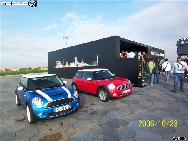 [圖多]2007年式樣 MINI 以及Peugeot 207數張
