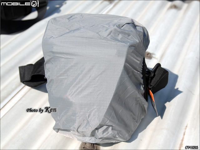 [分享]小相機的平價歸宿Lowepro Nova Micro AW相機包