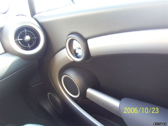 [圖多]2007年式樣 MINI 以及Peugeot 207數張
