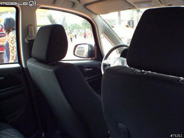 Suzuki sx4 (月眉世界展出照片)