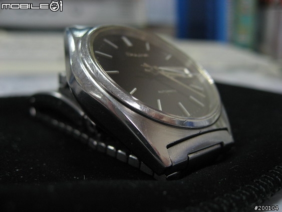 [分享] 跟我年紀差不多大的 Bulova 自動錶