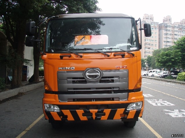 HINO 700 型  24T混凝土車