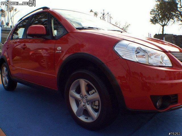 Suzuki sx4 (月眉世界展出照片)