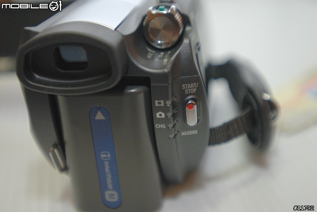 SONY HDR-SR1 開箱及各部位特寫+新增3張測試照片+新增使用心得與剪接初探