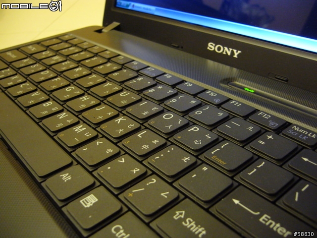 [分享] SONY VGN-C15TP 濃醇黑