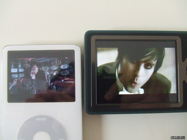 M$ Microsoft Zune 30G 暗黑搖滾    !開箱報告!