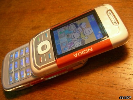[nokia新鮮人]   第一隻 的NOKIA手機  5300