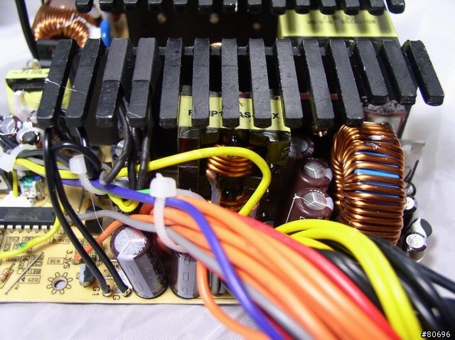 [測試]80Plus的對決！海韻Seasonic M12 500W與億恆Enhance E80 500W捉對廝殺--改Mobile01貼圖