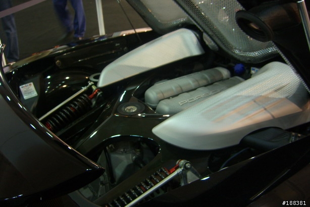 [分享]MPH車展 in LONDON!超跑車展 (ENZO,CARRERA GT, SLR, CCX.....)(圖多!!!!!）