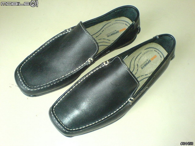 [分享]真的可以穿來跑馬松的ROCKPORT Casual Slip-On Loafer (11/29補充實穿心得)