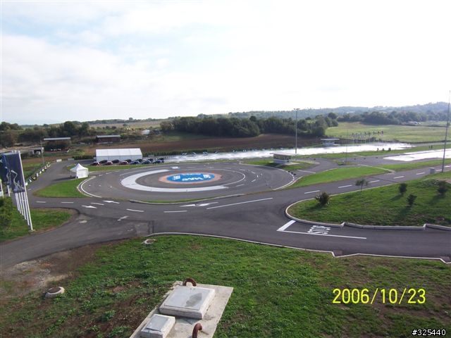 [圖多]2007年式樣 MINI 以及Peugeot 207數張