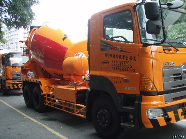 HINO 700 型  24T混凝土車