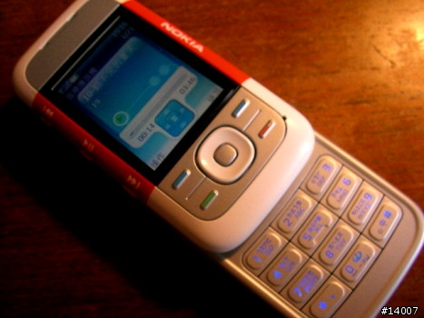 [nokia新鮮人]   第一隻 的NOKIA手機  5300